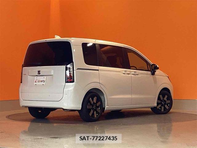 Honda FREED 2026-05 8216208-7