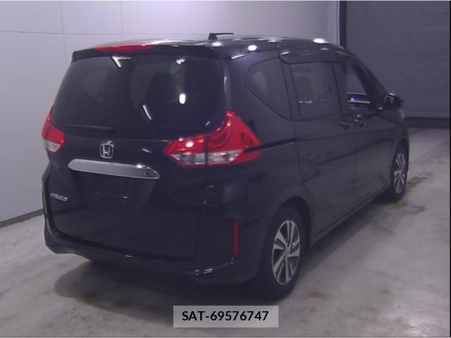 Honda FREED 2023-07 8216447-1