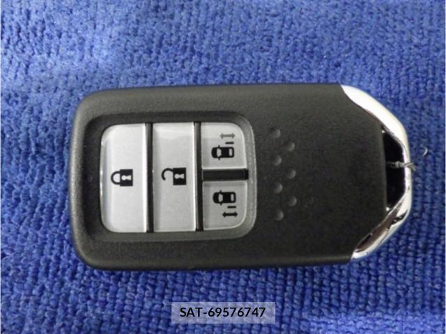 Honda FREED 2023-07 8216447-9