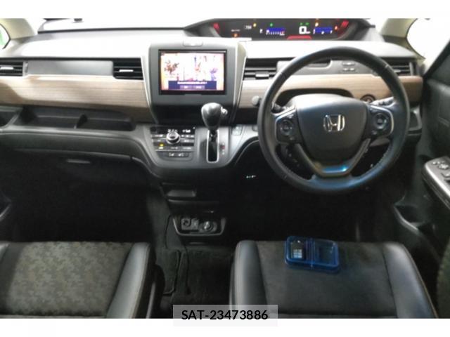 Honda FREED 2021-11 8217413-2
