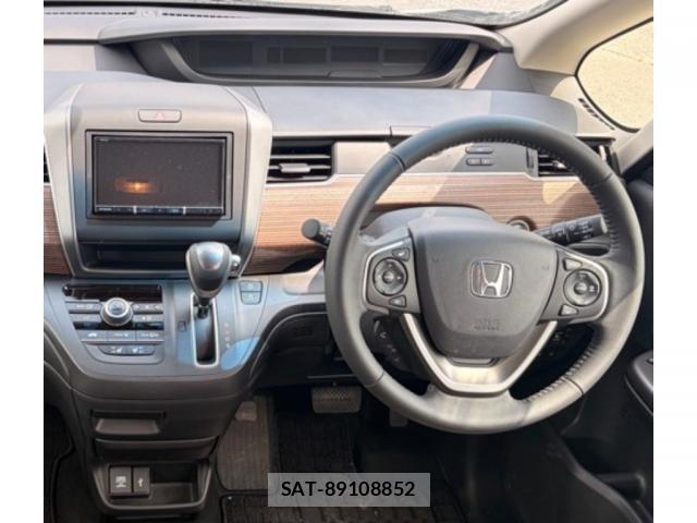 Honda FREED 2023-07 8217755-2