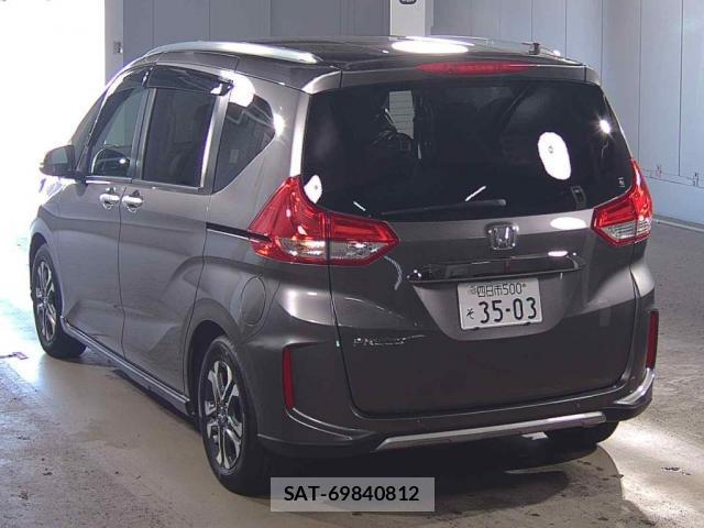 Honda FREED 2022-04 8218002-4