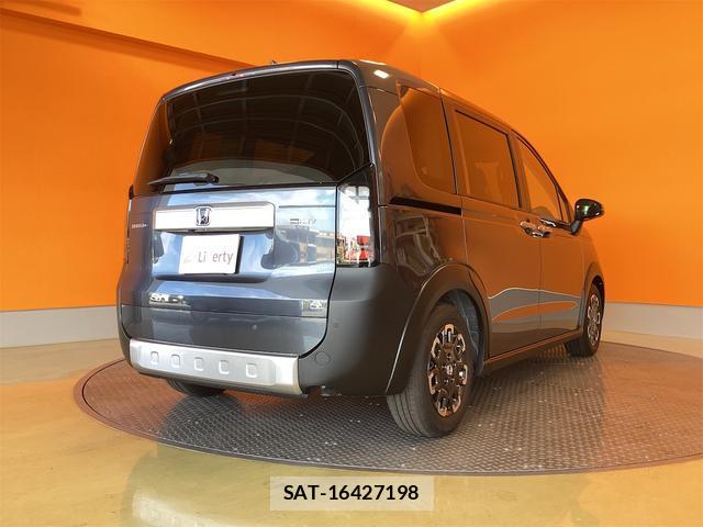 Honda FREED 2026-06 8218699-13