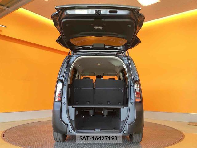 Honda FREED 2026-06 8218699-17