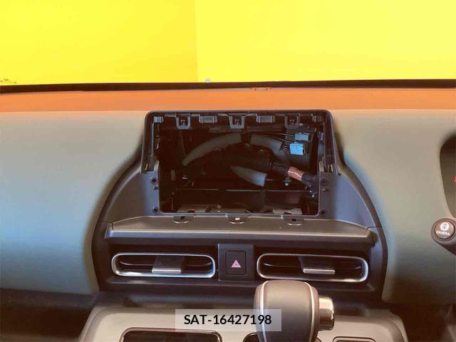 Honda FREED 2026-06 8218699-4