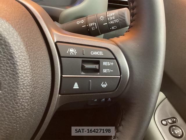 Honda FREED 2026-06 8218699-7