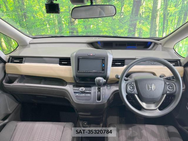Honda FREED 2017-10 8219546-1