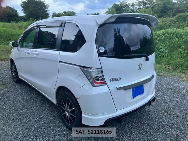 Honda FREED 2013-10 8219807-3