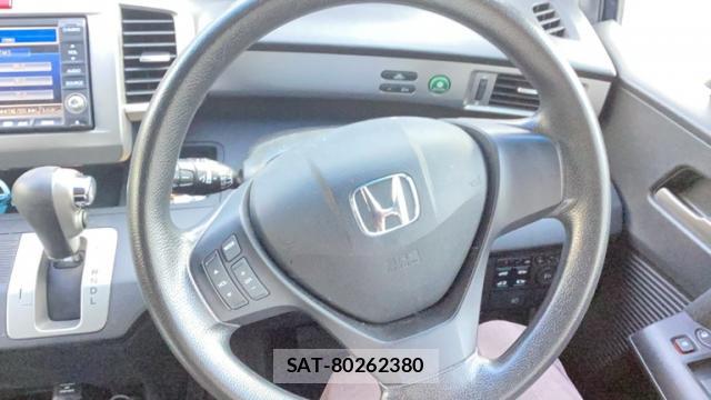 Honda FREED 2010-11 8219910-4