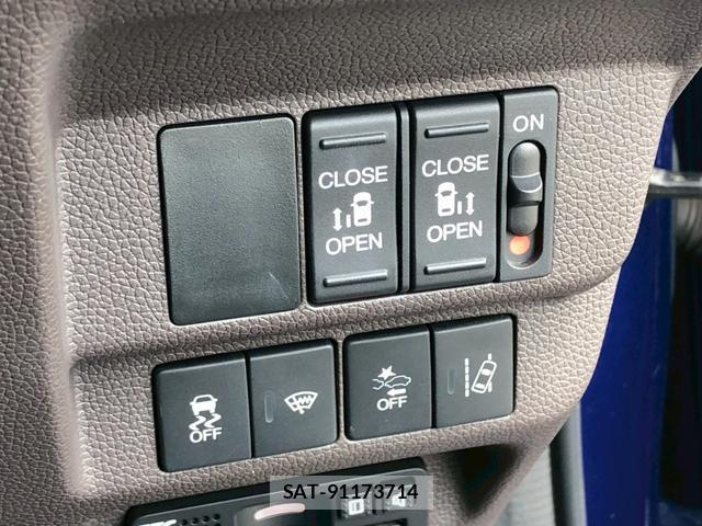 Honda FREED 2017-03 8221829-10