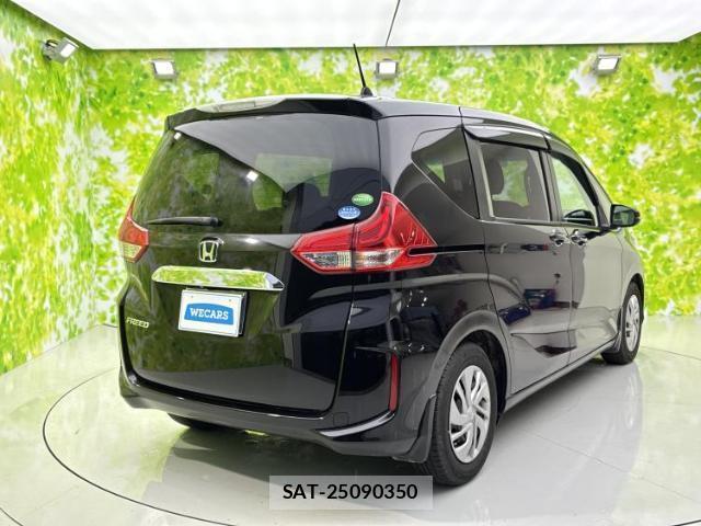 Honda FREED 2018-10 8225152-2