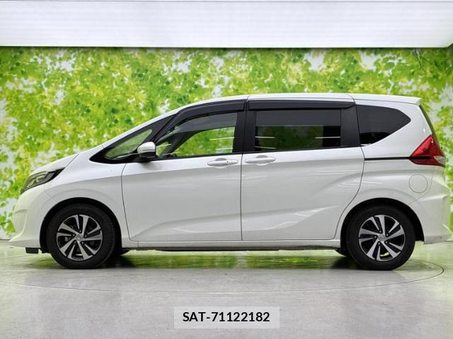 Honda FREED 2018-04 8225413-1