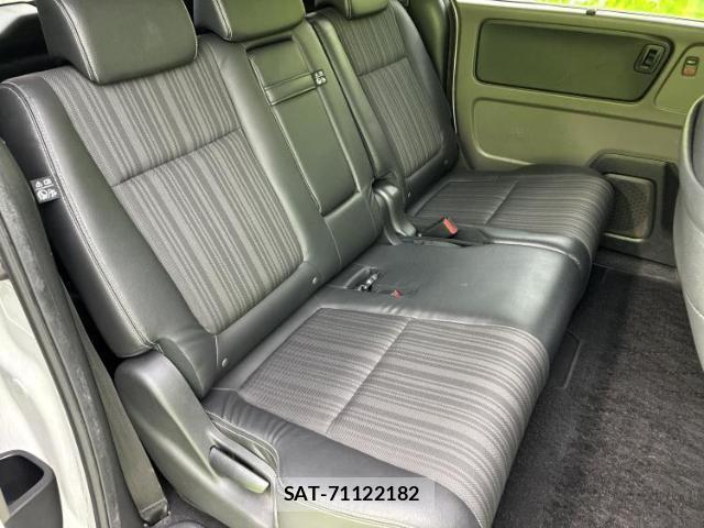 Honda FREED 2018-04 8225413-4