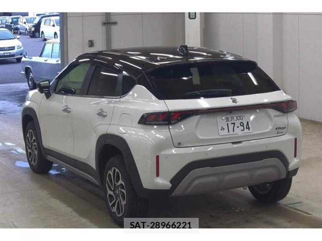 Suzuki Fronx 2025-11 8217676-1