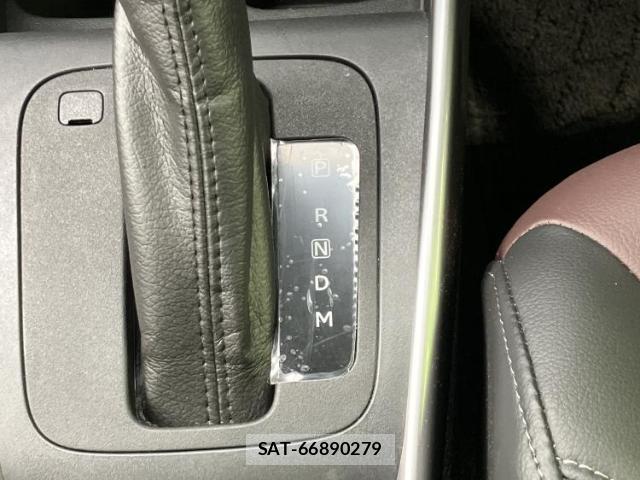 Suzuki Fronx 2025-04 8225505-16