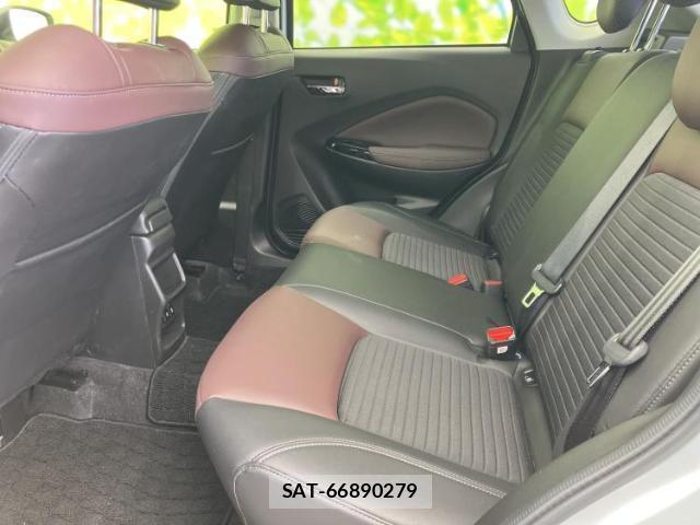 Suzuki Fronx 2025-04 8225505-6
