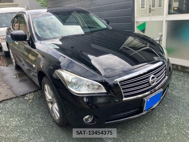 Nissan FUGA 2012-03 8216188-1