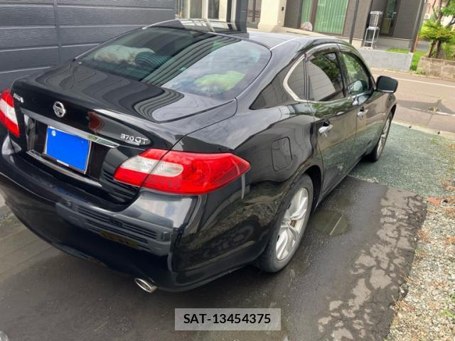 Nissan FUGA 2012-03 8216188-13