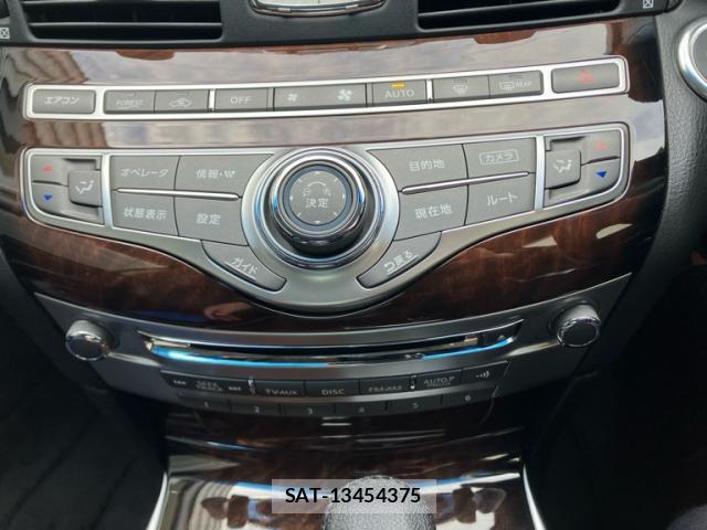 Nissan FUGA 2012-03 8216188-7