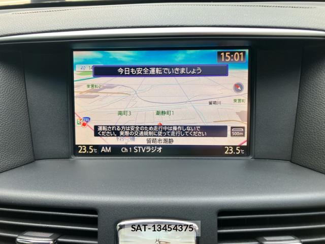 Nissan FUGA 2012-03 8216188-9