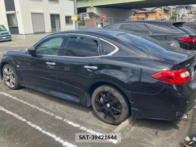 Nissan FUGA 2009-11 8219770-3