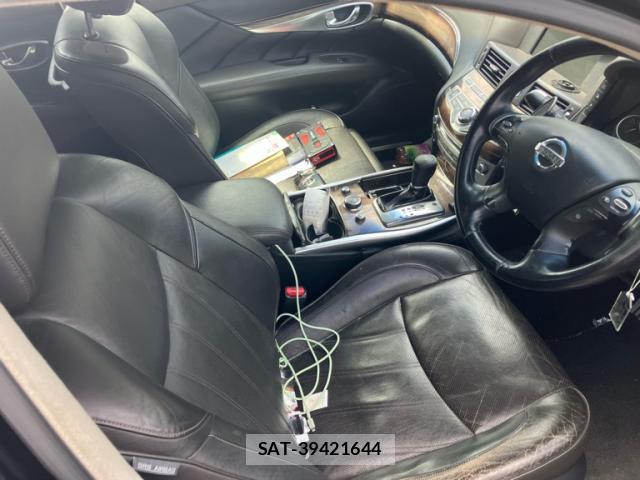 Nissan FUGA 2009-11 8219770-7