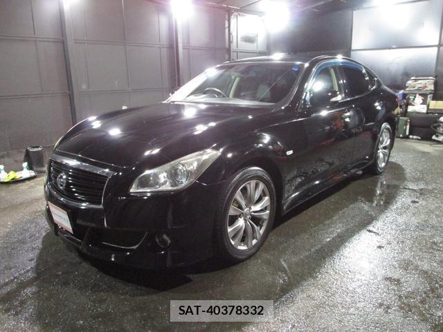 Nissan FUGA 2012-06 8221516-0