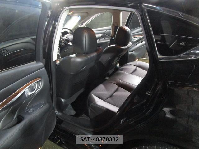 Nissan FUGA 2012-06 8221516-15