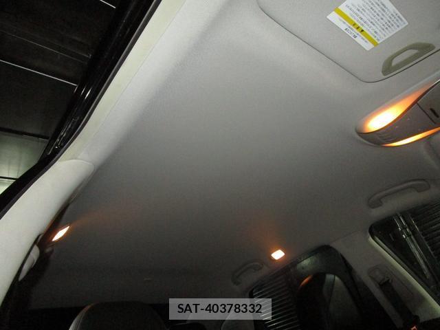 Nissan FUGA 2012-06 8221516-17