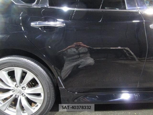 Nissan FUGA 2012-06 8221516-7