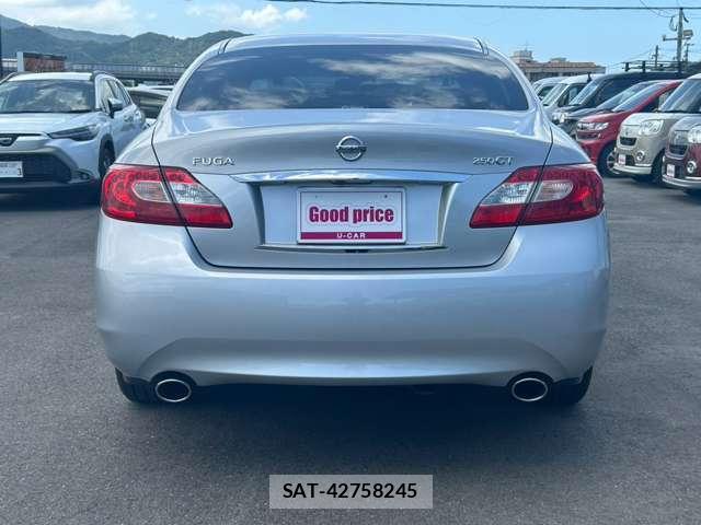 Nissan FUGA 2014-03 8222650-1