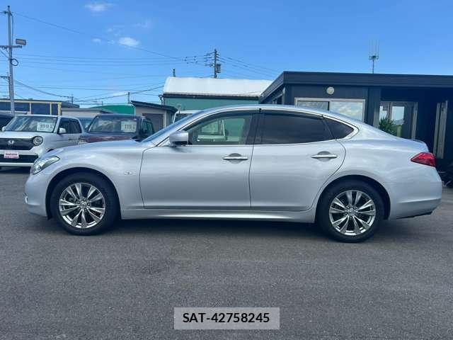 Nissan FUGA 2014-03 8222650-10