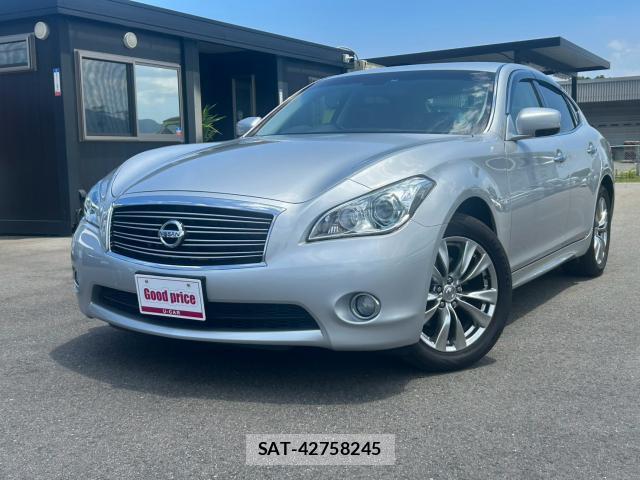 Nissan FUGA 2014-03 8222650-12