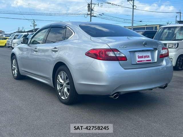 Nissan FUGA 2014-03 8222650-14