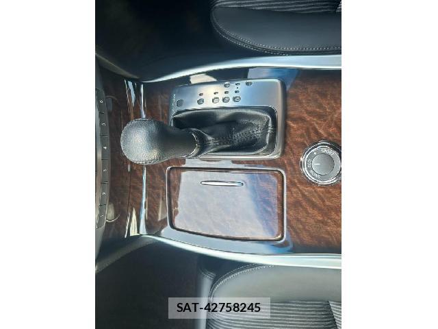 Nissan FUGA 2014-03 8222650-15