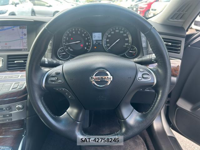 Nissan FUGA 2014-03 8222650-16