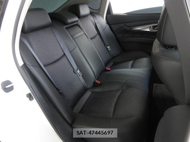 Nissan FUGA 2011-10 8224184-12
