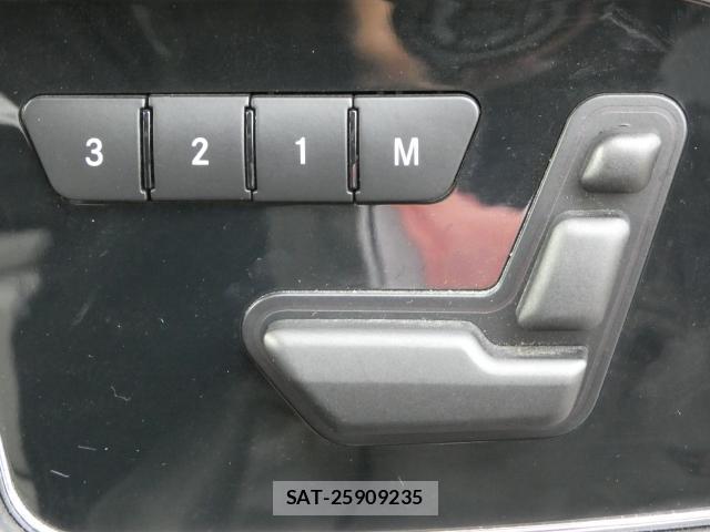 Mercedes Benz G-CLASS 2018-03 8221534-12