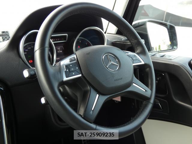 Mercedes Benz G-CLASS 2018-03 8221534-8