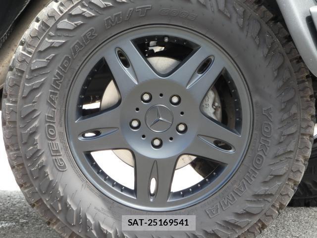 Mercedes Benz G-CLASS 2015-01 8221539-5