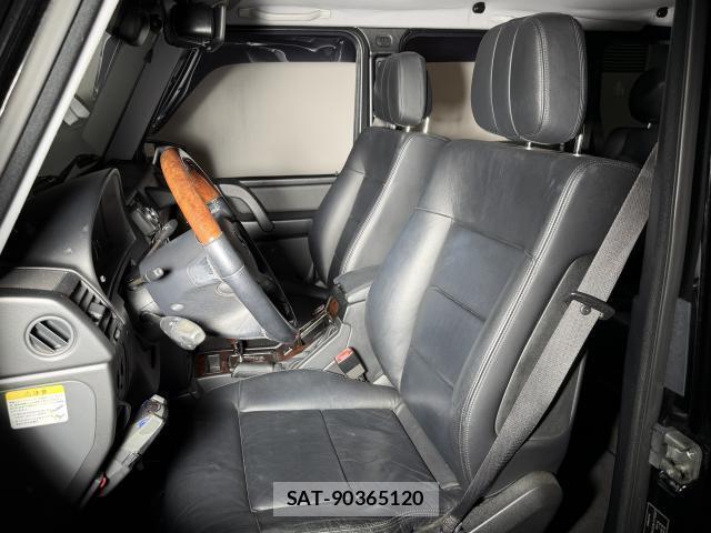 Mercedes Benz G-CLASS 2011-06 8223871-4
