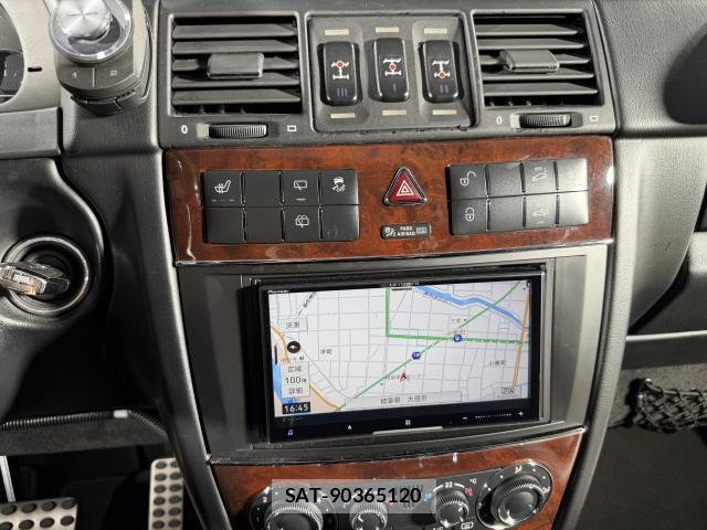 Mercedes Benz G-CLASS 2011-06 8223871-7