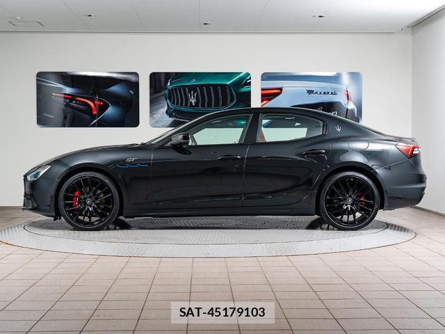 Maserati GHIBLI 2024-05 8221598-15