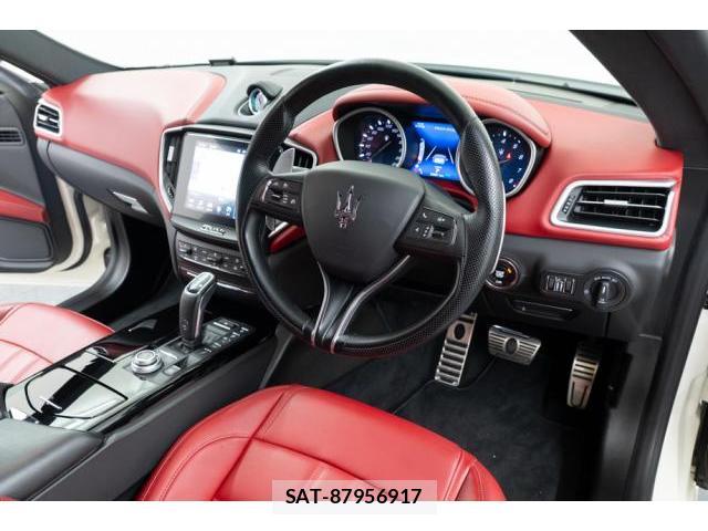 Maserati GHIBLI 2019-07 8221748-10