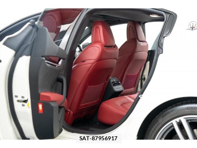 Maserati GHIBLI 2019-07 8221748-13