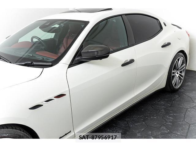 Maserati GHIBLI 2019-07 8221748-7