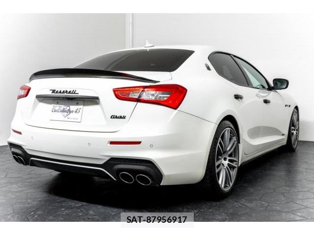 Maserati GHIBLI 2019-07 8221748-8