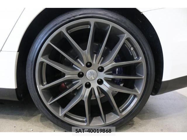 Maserati GHIBLI 2015-12 8223326-19