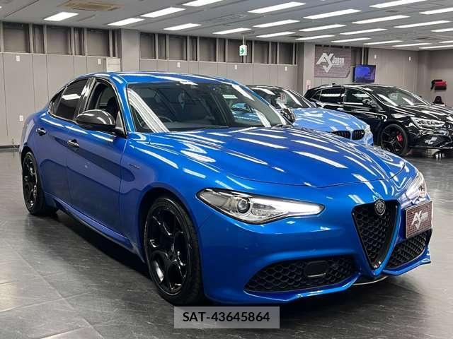 ALFA ROMEO Giulia 2018-05 8225646-16