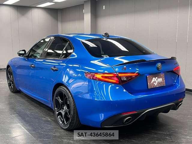 ALFA ROMEO Giulia 2018-05 8225646-19